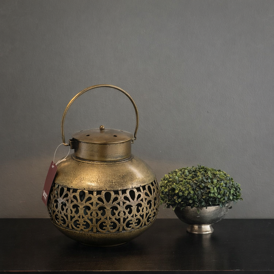 Classic Cut Vintage Lantern