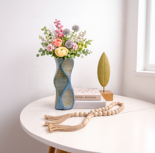 Serpentine Line Vase
